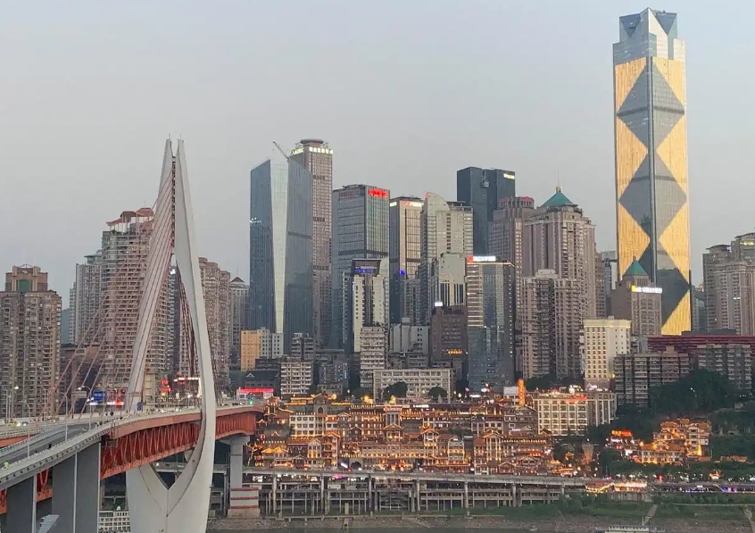 山城育婴记：重庆如何打造生育友好型社会样本？